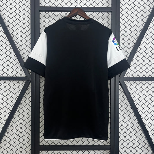 Retro del Málaga CF – Edición Away